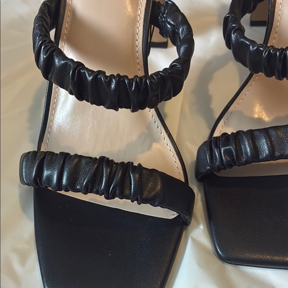 Modern Black Ruched Leather Heels - Picture 3 of 9